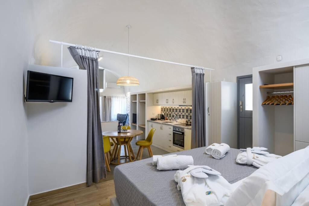 Vila Casa Tholari Al Mare Pera Gyalos Exteriér fotografie