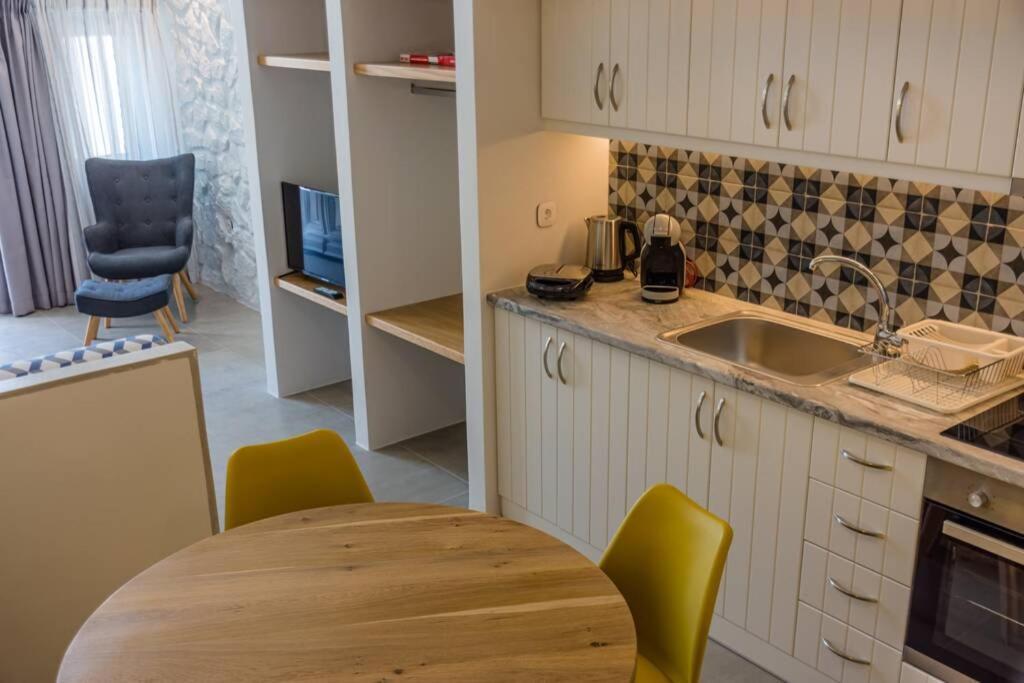 Vila Casa Tholari Al Mare Pera Gyalos Exteriér fotografie